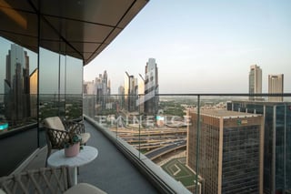Luxury 3BR plus Maids | High Floor | City View, picture 3
