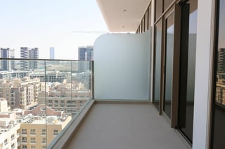 VACANT | FURNISHED | BRAND NEW, picture 4