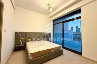 Exclusive | Vacant | Prime Location | Spacious 1BR, picture 3