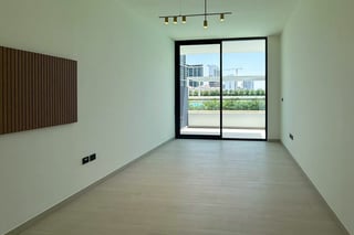 BRAND NEW | POOL VIEW | PRIME LOCATION | RENTED, picture 4