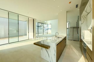 Biggest Plot | Corner Unit | Genuine, picture 4