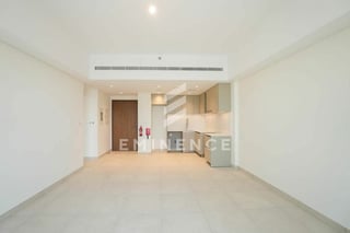 VACANT | SKYLINE VIEW | PRIME LOCATION, picture 4