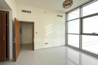 Large 1 Bedroom I Golf Course View I Unfurnished, picture 4