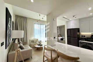 Corner Unit | Furnished | Beautiful View, picture 3
