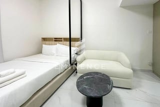 FULLY FURNISHED | BRAND NEW | MODERN LAYOUT, picture 4