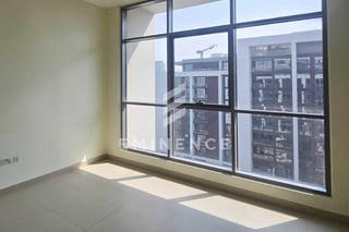 Pool and Park View | Large Layout | Vacant, picture 4