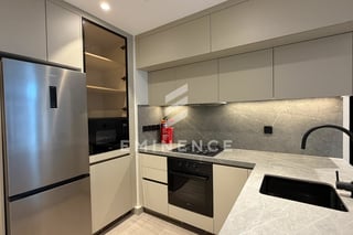 Best Price | Brand New | Modern | Mid Floor, picture 4
