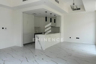 End Unit | Back to Back | Landscaped | Vacant, picture 4