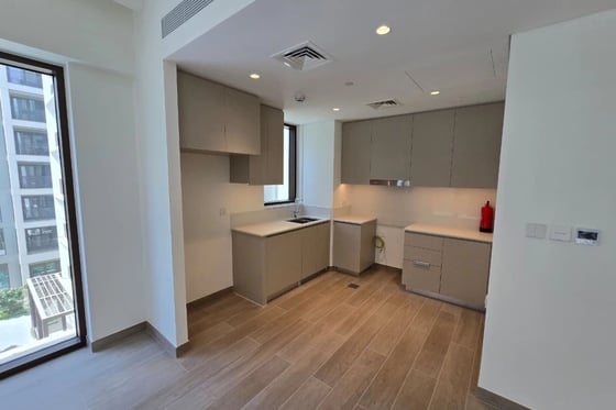 3BR | VACANT | POOL VIEW | PRIME LOCATION, picture 10