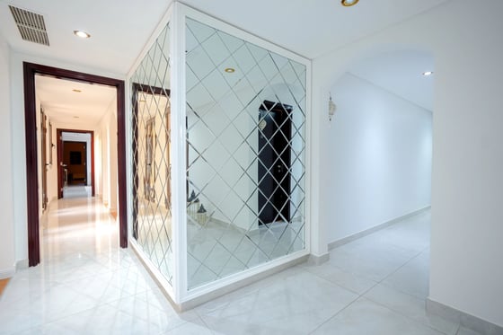 3BR Penthouse | City View | Fully Renovated, picture 42