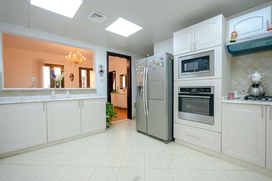 3BR Penthouse | City View | Fully Renovated, picture 38