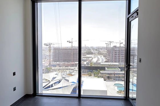 Brand New | Lagoon View | Vacant | Prime Location, picture 10