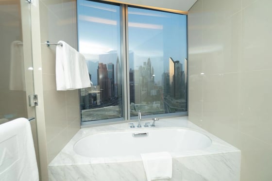 Luxury 3BR plus Maids | High Floor | City View, picture 28