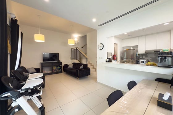 Exclusive | Multiple Options | Furnished | Vacant, picture 12