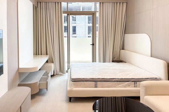 Vacant | Brand New | Fully Furnished, picture 8