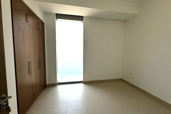 SEA, SUNSET, DUBAI EYE VIEW | VACANT | LIKE NEW, picture 30