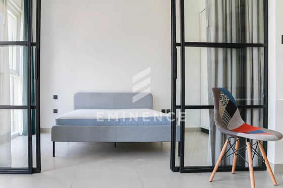 Fully Furnished | Chiller Free | Pool View, picture 9