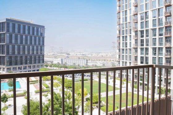 Fully Furnished | Chiller Free | Pool View, picture 2