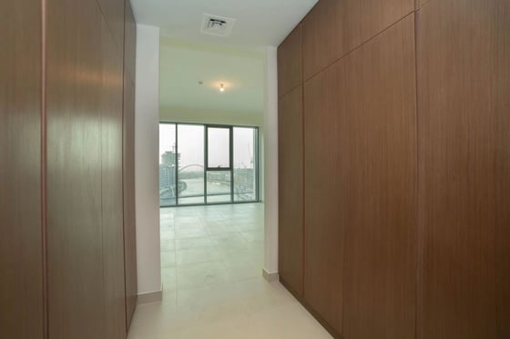 Waterfront Living | Canal View | High Floor, picture 6