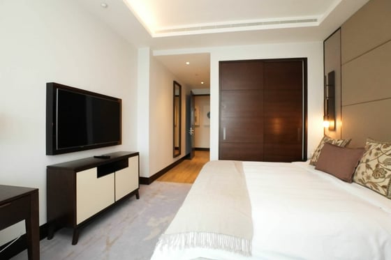 FULLY FURNISHED | VACANT | FACING BURJ KHALIFA, picture 14