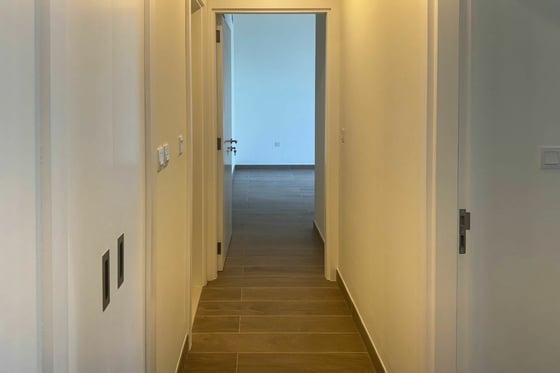 Low Floor | Prime Location | Pool View, picture 16