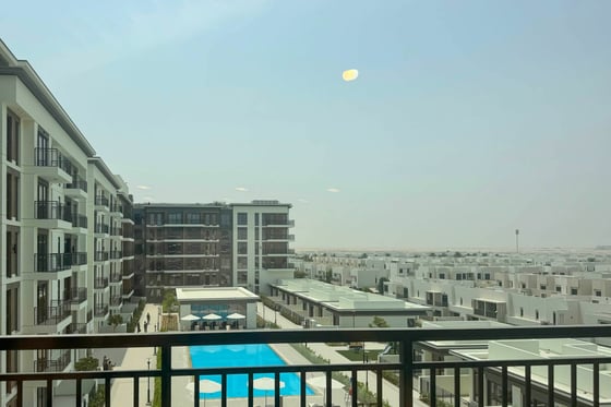 Low Floor | Prime Location | Pool View, picture 2