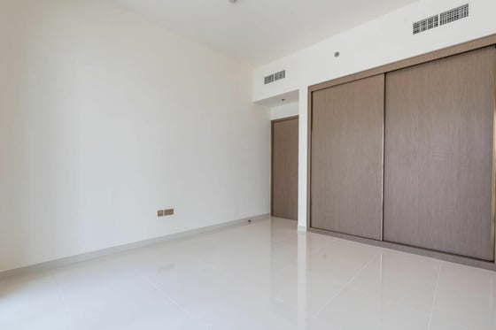 Exclusive | Water and Marina Skyline View | Rented, picture 16