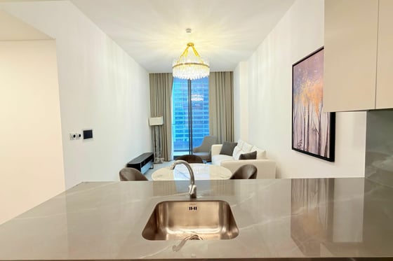 VACANT | BRAND NEW | FURNISHED | PRIME LOCATION, picture 12