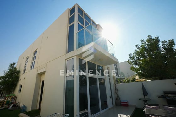 Corner Plot | 3 Beds + Maids | Rented, picture 7