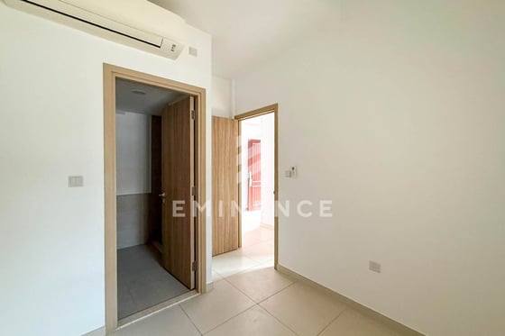 VACANT | MOTIVATED SELLER | MULTIPLE OPTIONS, picture 13