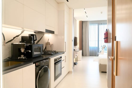Large Studio | Luxury Furnished | High floor, picture 10
