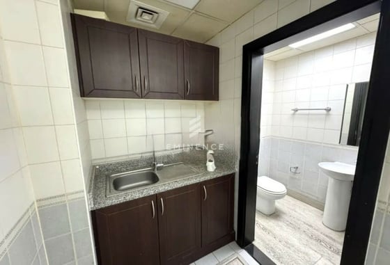 Commercial Office | Pantry and Bathroom Included, picture 17