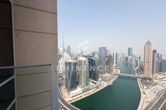 High Floor | Vacant | Canal View, picture 1