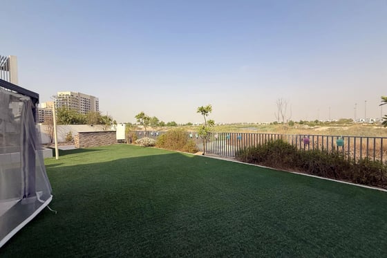 4BR | Vacant on Transfer | Golf Course View, picture 10