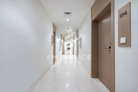 BEST DEAL | MODERN | BEACH ACCESS, picture 17