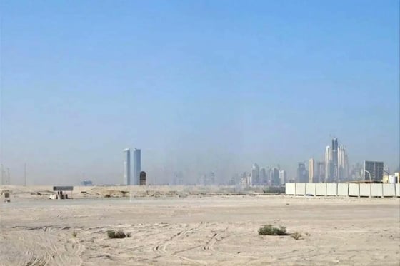 Prime Investment Plot for Sale in Sama Al Jaddaf, picture 6