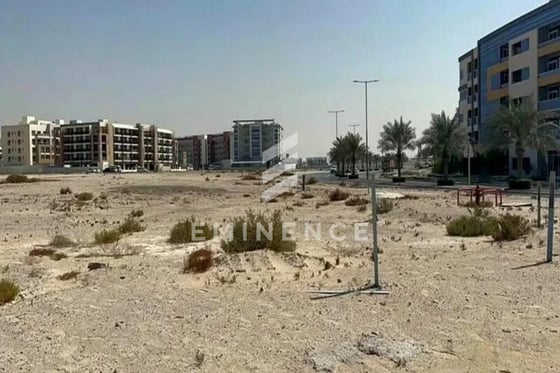 Prime Investment Plot for Sale in Sama Al Jaddaf, picture 7
