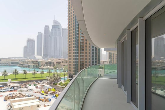 Burj and Fountain Views | Chiller Free | Bright, picture 2