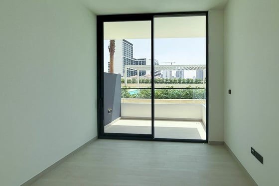 BRAND NEW | POOL VIEW | PRIME LOCATION | RENTED, picture 8