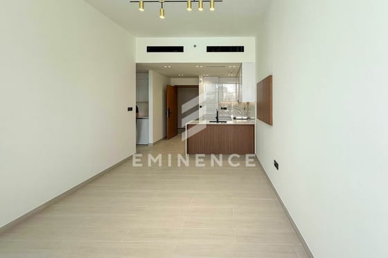 BRAND NEW | POOL VIEW | PRIME LOCATION | RENTED, picture 11