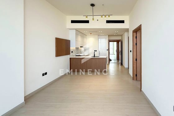 BRAND NEW | MARINA VIEW | VACANT, picture 9