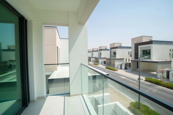 Exclusive | Single Row | On the Park | Roof Access, picture 18