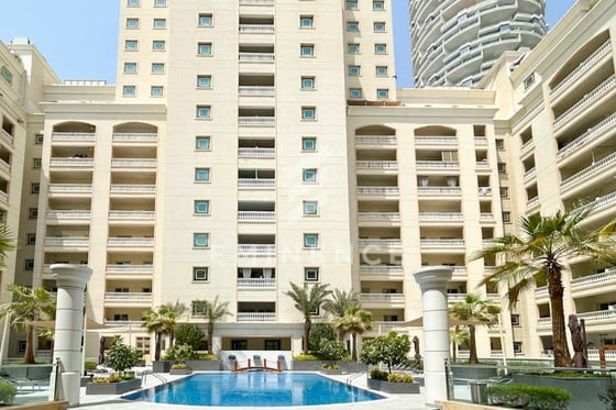 VACANT | BEST DEAL | SPACIOUS LAYOUT, picture 1