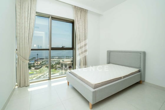 VACANT | SEA and BURJ VIEW | PRIME LOCATION, picture 18