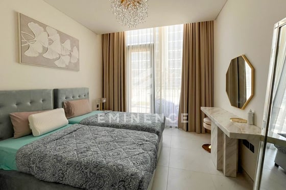 Big Balcony |  Lagoon View | Fully Furnished, picture 17