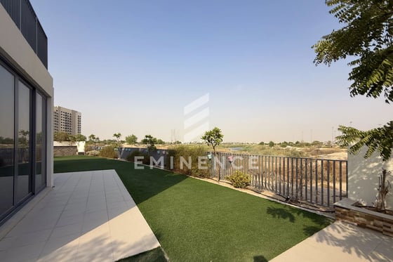 4BR | Vacant on Transfer | Golf Course View, picture 1