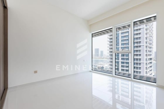 Exclusive | Water and Marina Skyline View | Rented, picture 23