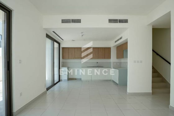 VACANT | SPACIOUS 3BR plus MAIDS | POOL VIEW, picture 9