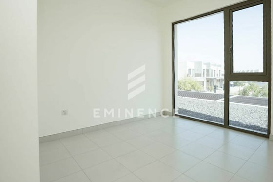 VACANT | SPACIOUS 3BR plus MAIDS | POOL VIEW, picture 25
