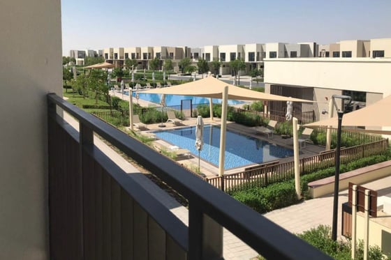 VACANT | SPACIOUS 3BR plus MAIDS | POOL VIEW, picture 2